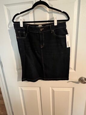 Kohl's Black Denim Pencil Skirt